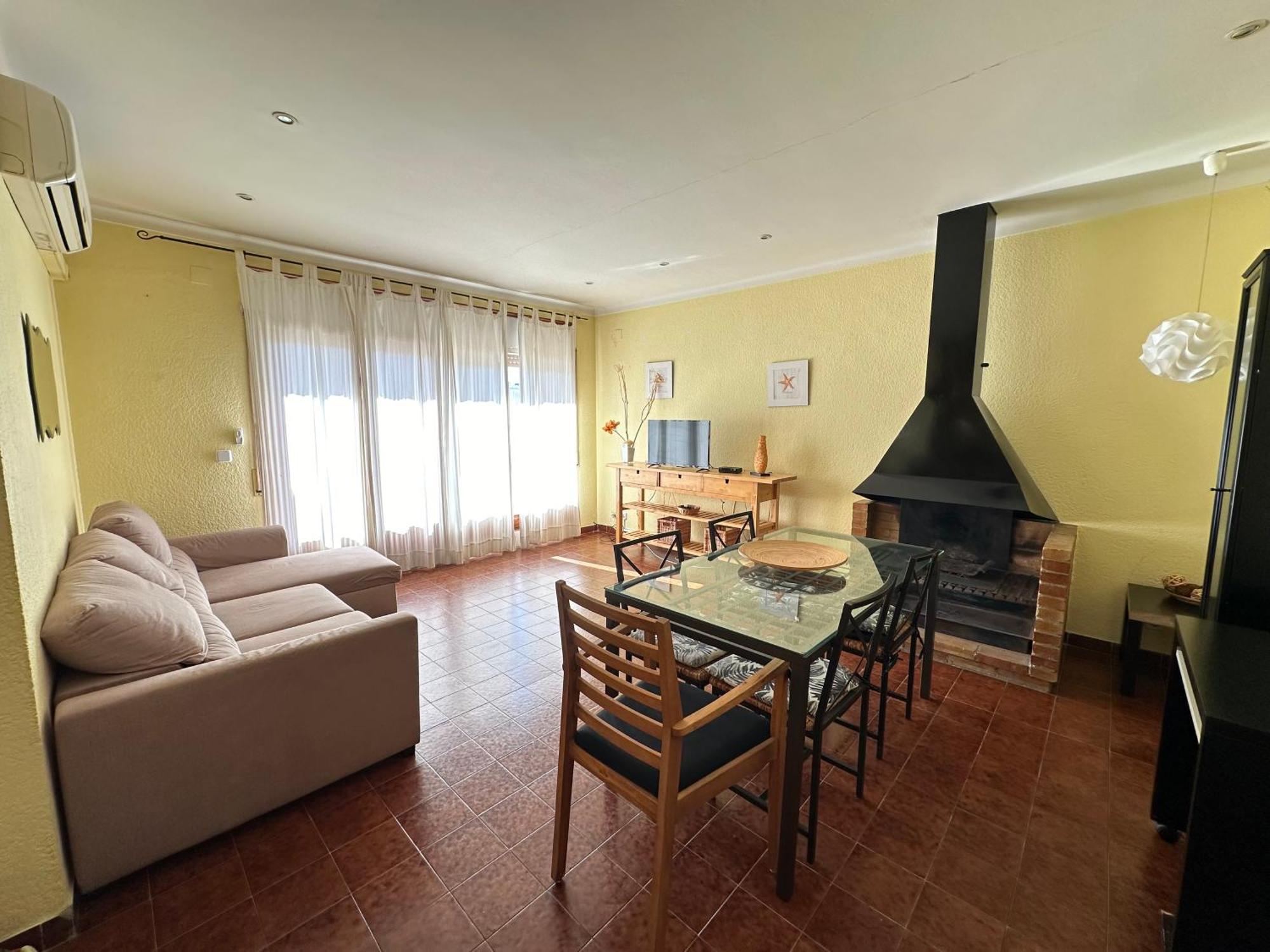 Agi Llotja Plazza Apartment Росес Екстериор снимка