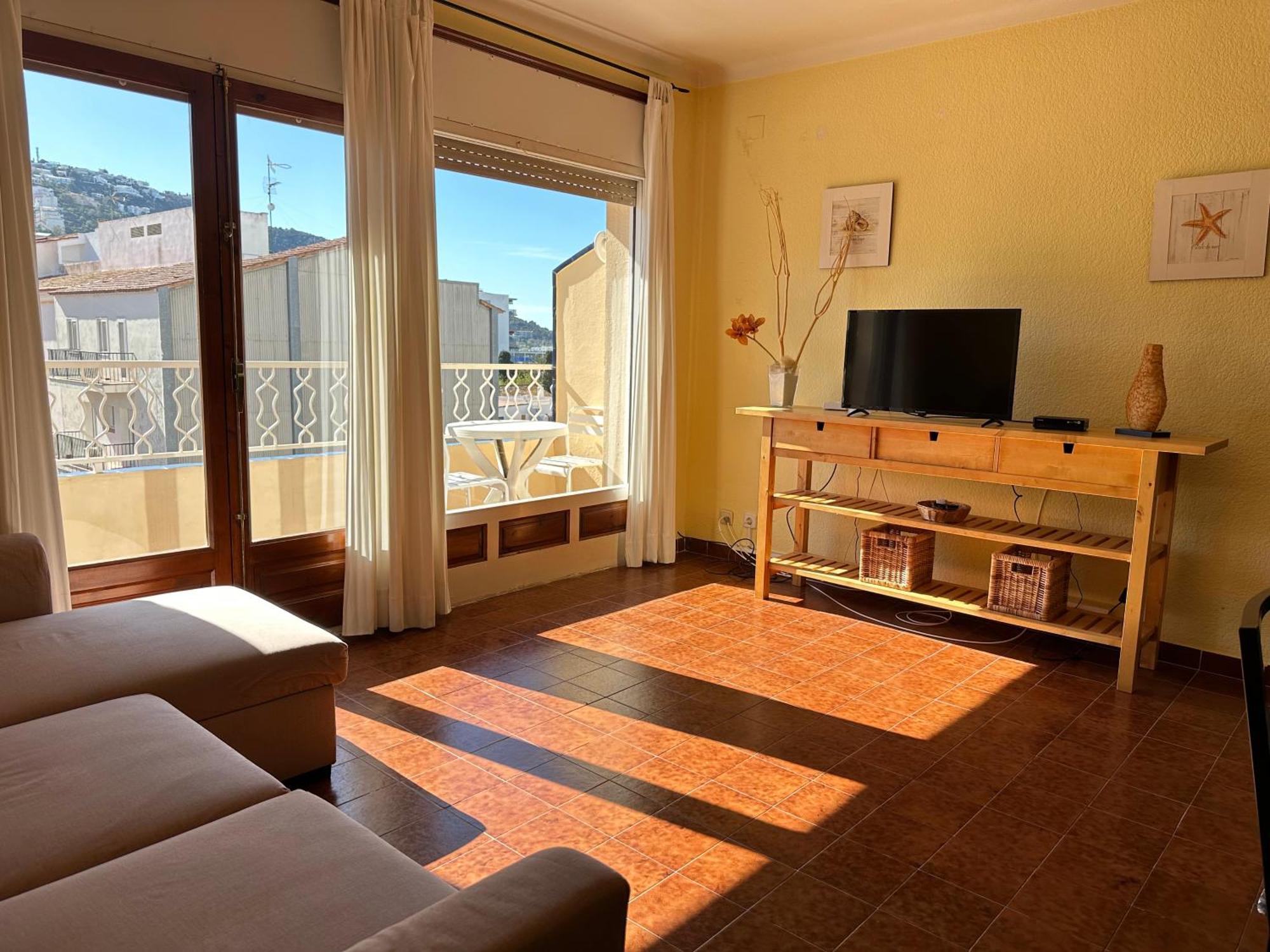 Agi Llotja Plazza Apartment Росес Екстериор снимка